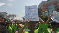 Cukup cintaku yang Kandas, KPK Jangan! Foto: Angling Adhitya Purbaya/detikcom