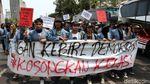 Kala Mahasiswa Kuasai Jalan Asia Afrika Senayan