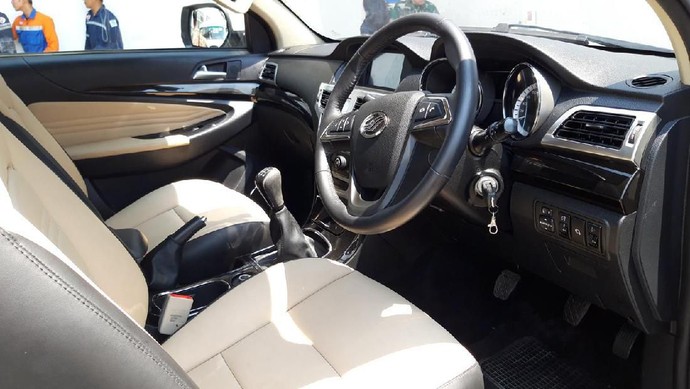 Intip Mewahnya Interior SUV Esemka Garuda 1