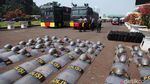 Water Cannon dan Barracuda Amankan Demo di DPR
