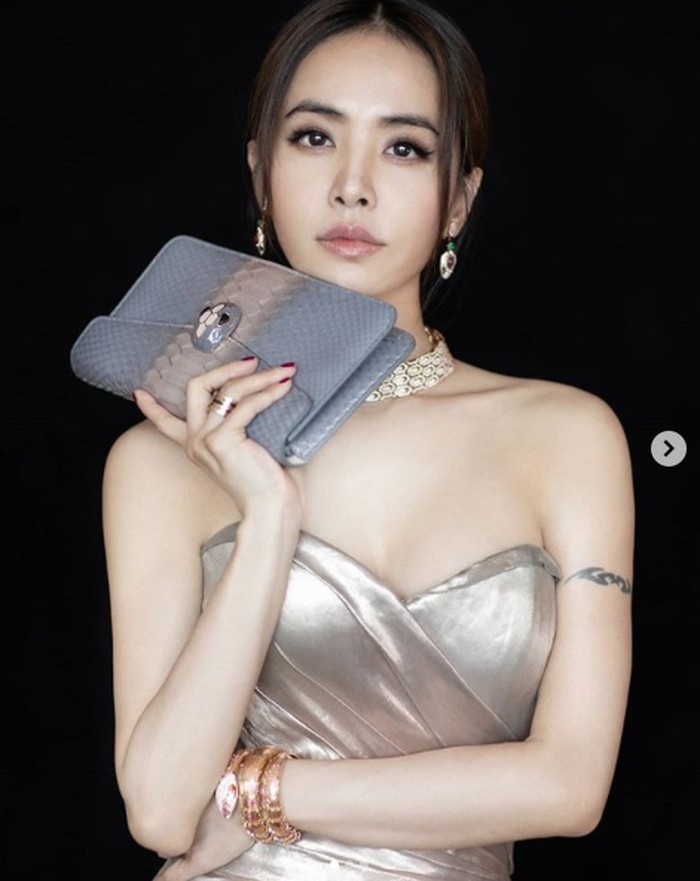 Jolin Tsai Jolin Tsai, penyanyi asal Taiwan.