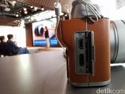 Lebih Dekat dengan Fujifilm X-A7, Si Mirrorless Pintar