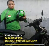 Viral Antar Makanan Pakai Sepeda, Driver Ojol Ini Dapat Motor Baru dari Netizen