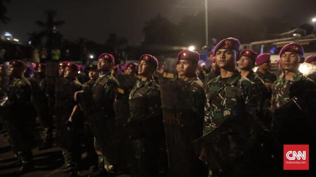 Polisi Ancam Tangkap, Mahasiswa Teriakan 