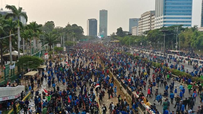 Ancaman Gangguan Ekonomi di Tengah Demo Mahasiswa