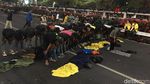 Massa Aksi Gelar Salat Maghrib Berjamaah di Tol Dalkot