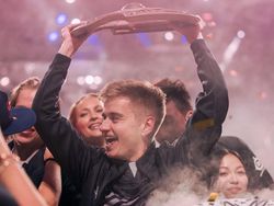 10 Atlet eSport dengan Pendapatan Tertinggi di Tahun 2019