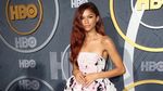 Penampilan Seksi Zendaya di Emmy Awards