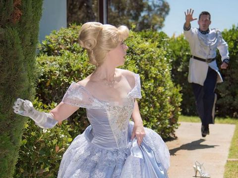 Viral, Potret Cantiknya Cinderella dengan Tangan Palsu dari Kaca