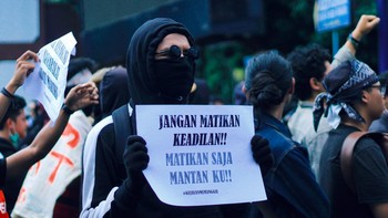 Sekalian curhat masnya. Foto: via Twitter @yeahmahasiswa