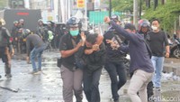 Kericuhan terjadi di kawasan Jalan AP Pettarani.