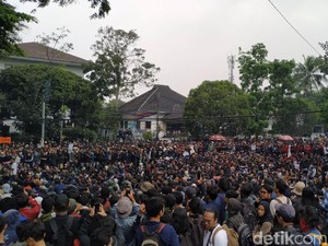 Momen Setahun Jokowi-Maruf, Mahasiswa Bandung Akan Demo Besar-besaran