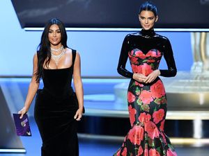 Kim dan Kendall Jenner, Zendaya hingga Jolin Tsai
