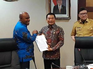 Moeldoko dan Tjahjo Kumolo Temui DPRD, Buka Dialog soal Papua-Papua Barat