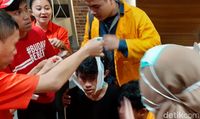Polisi Tembakkan Gas Air Mata, Mahasiswa di Makassar Lari ke Mall