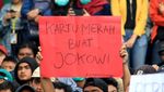 Aneka Spanduk Demo Unik dari Bandung