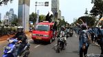 Kala Mahasiswa Kuasai Jalan Asia Afrika Senayan