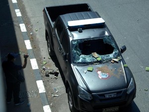 Demo Omnibus Law Ricuh, Kalau Mobil Rusak Jadi Sasaran Dapat Ganti Asuransi?