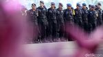 Penampakan Deretan Aparat Polisi yang Amankan Demo di DPR Hari Ini