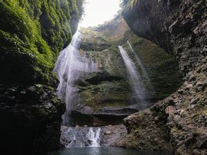 Wisatawan Tewas Tertimpa Batu Tebing Air Terjun Madakaripura Probolinggo