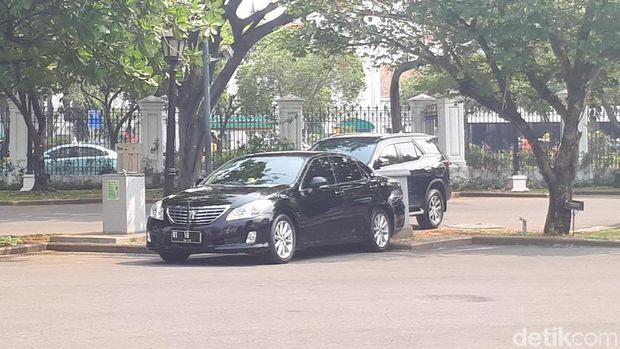 Ada Gelombang Demo di Jakarta, Jokowi Tetap Ngantor di Istana