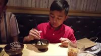 Ruben Onsu dan Sarwendah Kompak Ajari Betrand Peto Etiket Makan di Resto