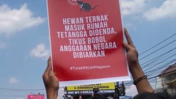 Kritikan terhadap RKUHP yang mengatur hewan ternak masuk ke lahan orang bisa didenda. Foto: via Twitter @yeahmahasiswa