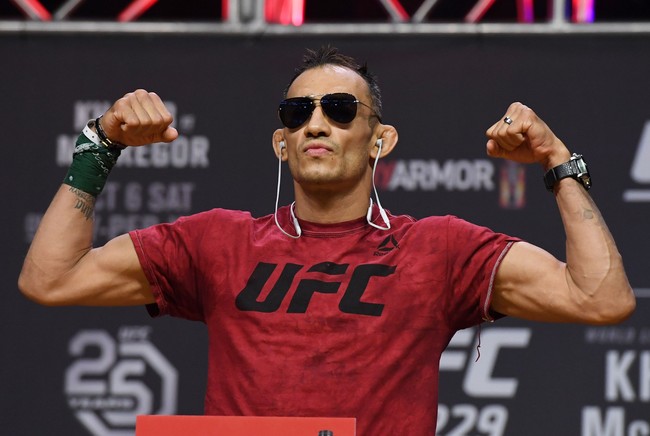 Akan Lawan Khabib Nurmagomedov, Sehebat Apa Tony Ferguson?