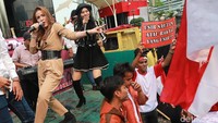 Begini aksi dangdutan massa pendukung pimpinan baru KPK.