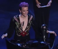 Megan Rapinoe saat memenangkan The Best FIFA Women's Player 2019