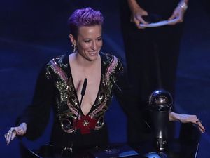 Megan Rapinoe Jadi Pesepakbola Wanita Terbaik Dunia FIFA 2019