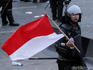 Masker Odol dan Mitos-mitos Gas Air Mata yang Masih Saja Dipercaya