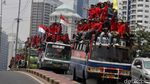 Naik Bus Hingga Truk, Mahasiswa Konvoi ke DPR