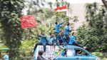 Bawa Spanduk Hingga Bendera, Mahasiswa Mulai Memenuhi Senayan