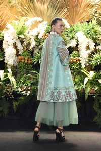 Pesona Tenun Sundawa Lombok Timur di Tangan Denny Wirawan