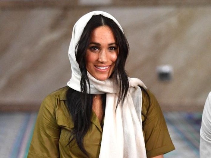 CAPE TOWN, SOUTH AFRICA - SEPTEMBER 24: Meghan, Duchess of Sussex visits Auwal Mosque on Heritage Day with Prince Harry, Duke of Sussex during their royal tour of South Africa on September 24, 2019 in Cape Town, South Africa. Auwal Mosque is the first and oldest mosque in South Africa and for the Muslim community, this mosque symbolises the freedom of former slaves to worship. (Photo by Tim Rooke - Pool/Getty Images)