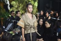 Fashion Show Dibayangi Aksi Demo, Denny Wirawan Tetap Gelar