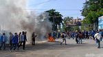 Penampakan Demo Mahasiswa yang Ricuh di Palu