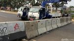 Penampakan Jalan Depan DPR Pasca Demo Mahasiswa