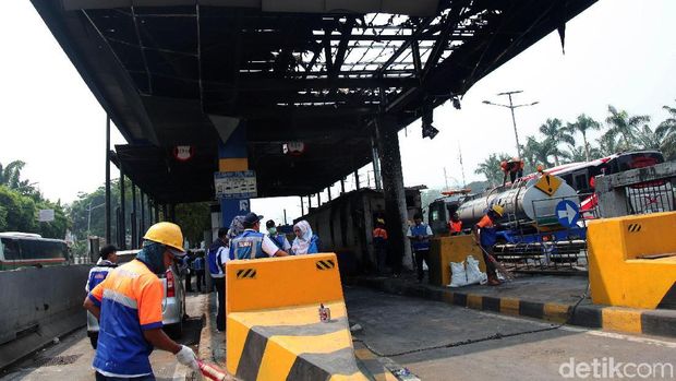 Deretan Korban Amukan Massa: Gerbang Tol Hingga Pagar JCC