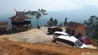 Tempat parkiran mobil