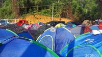 Penyewaan tenda di Gunung Luhur