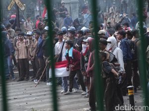 Kritik Aksi #STMmelawan, Netizen: #RusuhTidakKeren