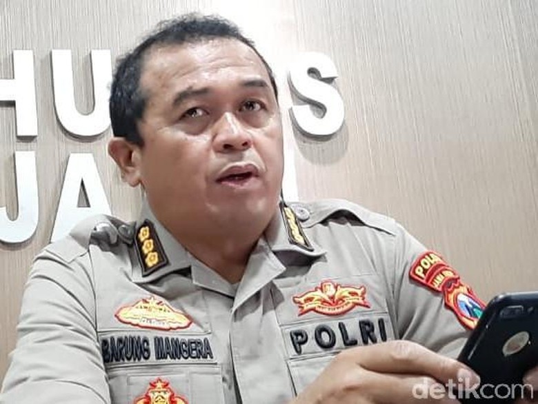Polisi Tetapkan Satu Tersangka Baru Kasus Penipuan Calon Jemaah Haji Polisi Tetapkan Satu Tersangka Baru Kasus Penipuan Calon Jemaah Haji