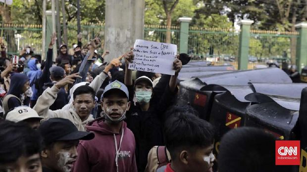 Demonstran Pembawa Bendera Merah Putih Diduga Segera Disidang