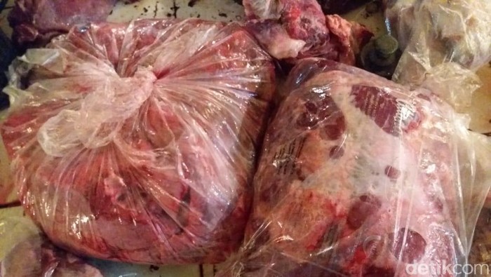 Daging Kerbau di Pasar Jatinegara