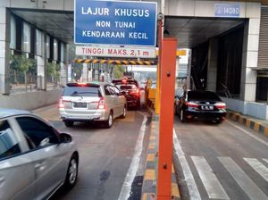 GT Pejompongan yang Dibakar Pendemo Sudah Diperbaiki, Lalin Normal Kembali