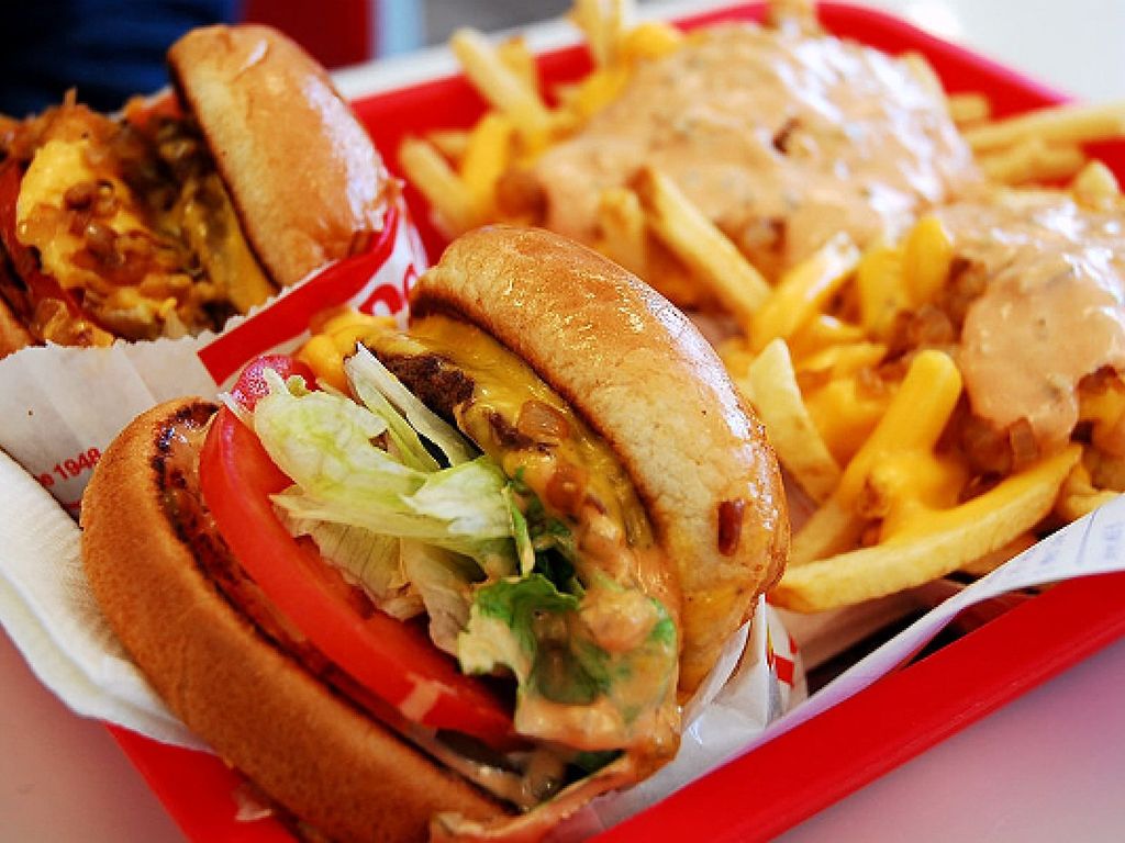 Fakta In-N-Out Burger Barbie Kumalasari
