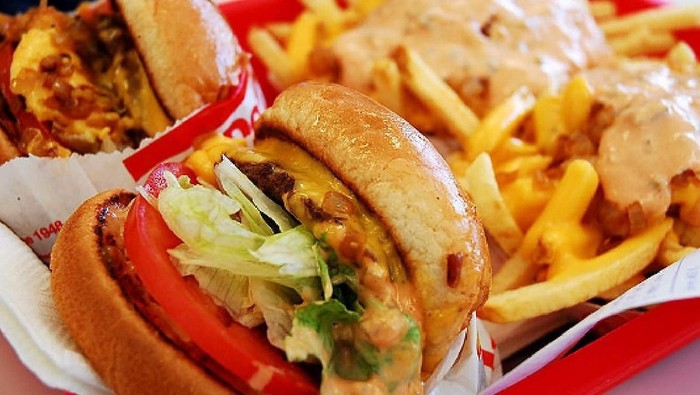 Fakta In-N-Out Burger Barbie Kumalasari