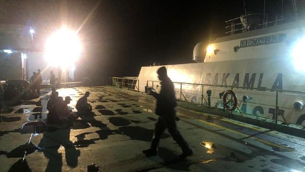 Satgassus Trisula Bakamla Amankan Kapal Transfer BBM di Batam